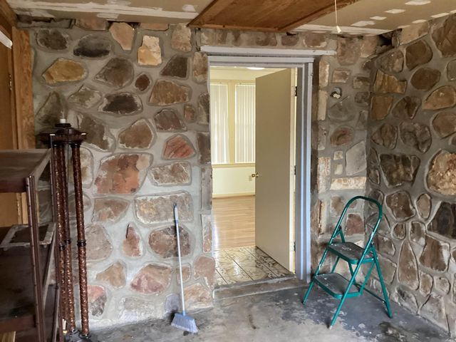 10323 W 20th Street, Little Rock, AR 72205