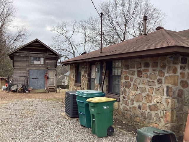 10323 W 20th Street, Little Rock, AR 72205