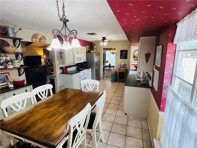 6306 Revolution Dr, Corpus Christi, TX 78413