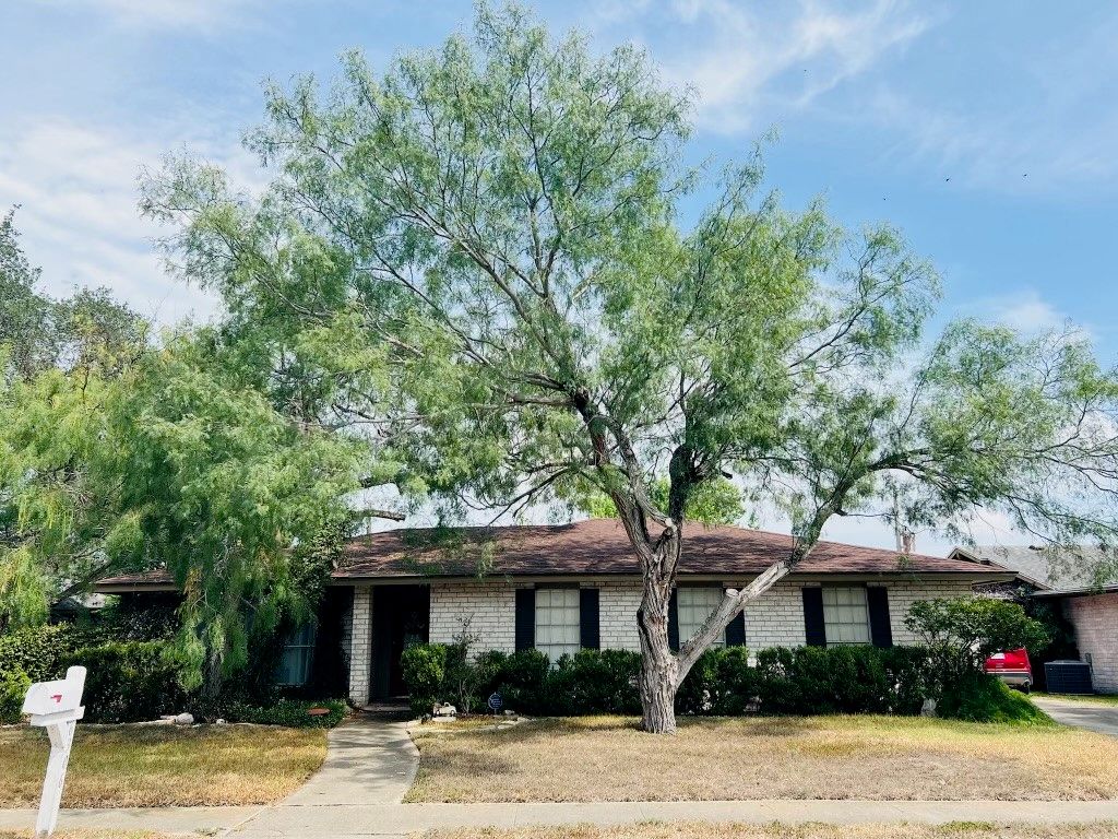 6306 Revolution Dr, Corpus Christi, TX 78413