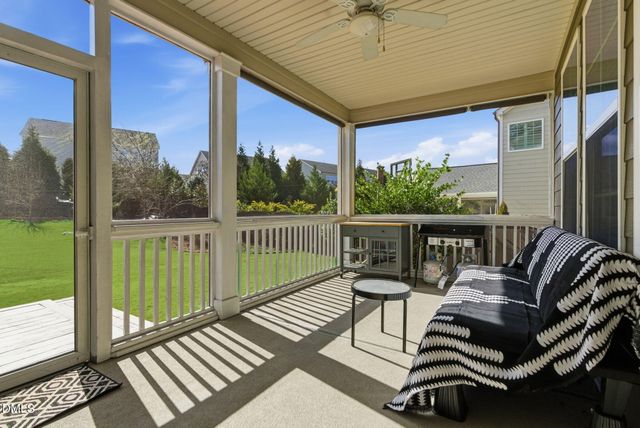 1116 Trotter Bluffs Drive, Holly Springs, NC 27540