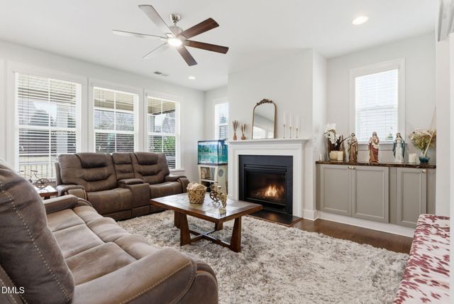 1116 Trotter Bluffs Drive, Holly Springs, NC 27540