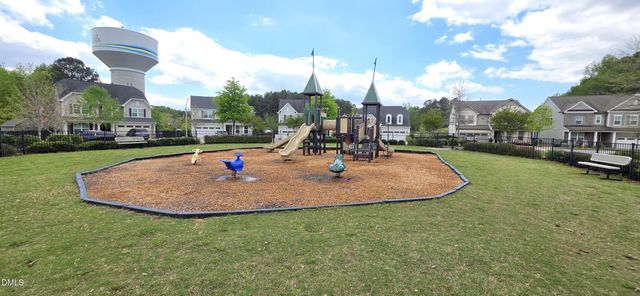 1116 Trotter Bluffs Drive, Holly Springs, NC 27540