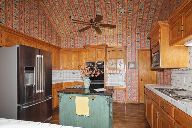 2202 S TRAVIS Street, Amarillo, TX 79109