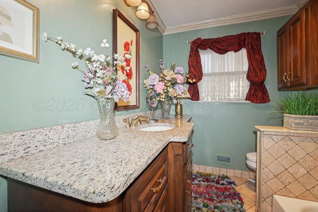 2202 S TRAVIS Street, Amarillo, TX 79109