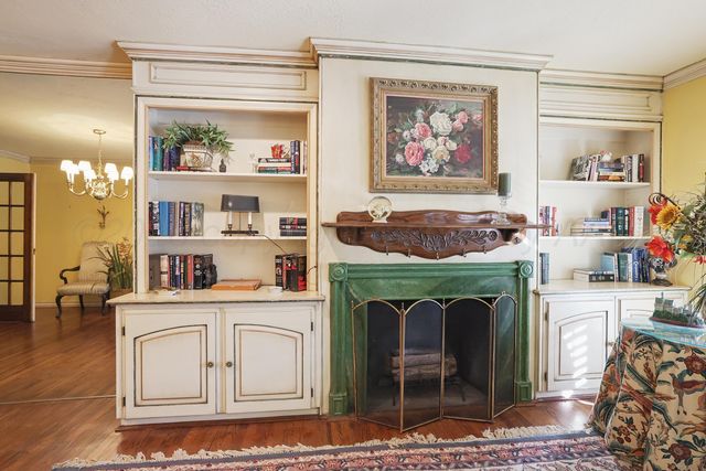 2202 S TRAVIS Street, Amarillo, TX 79109