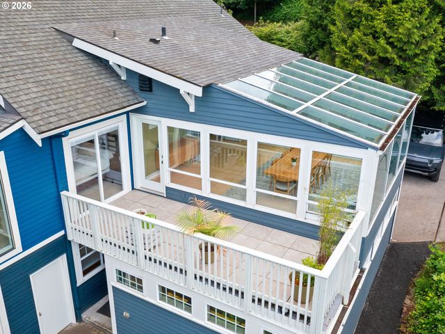 7100 Sw BRIER Pl, Portland, OR 97219