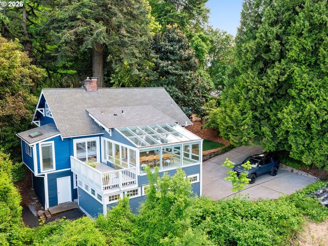 7100 Sw BRIER Pl, Portland, OR 97219