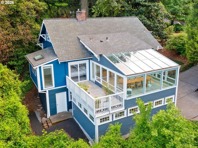 7100 Sw BRIER Pl, Portland, OR 97219