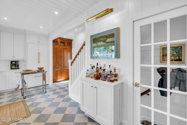 702 River Road, Fair Haven, NJ 07704