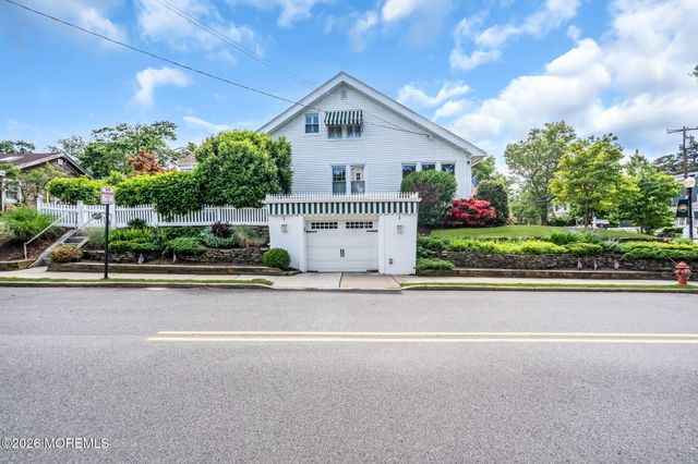 702 River Road, Fair Haven, NJ 07704