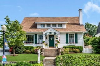 702 River Road, Fair Haven, NJ 07704