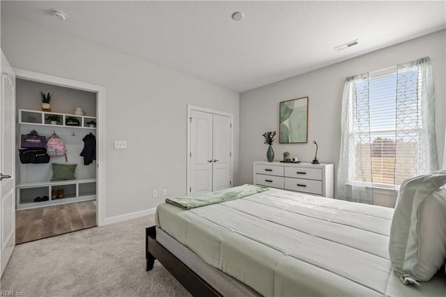 104 Ashbee CT, Moyock, NC 27958