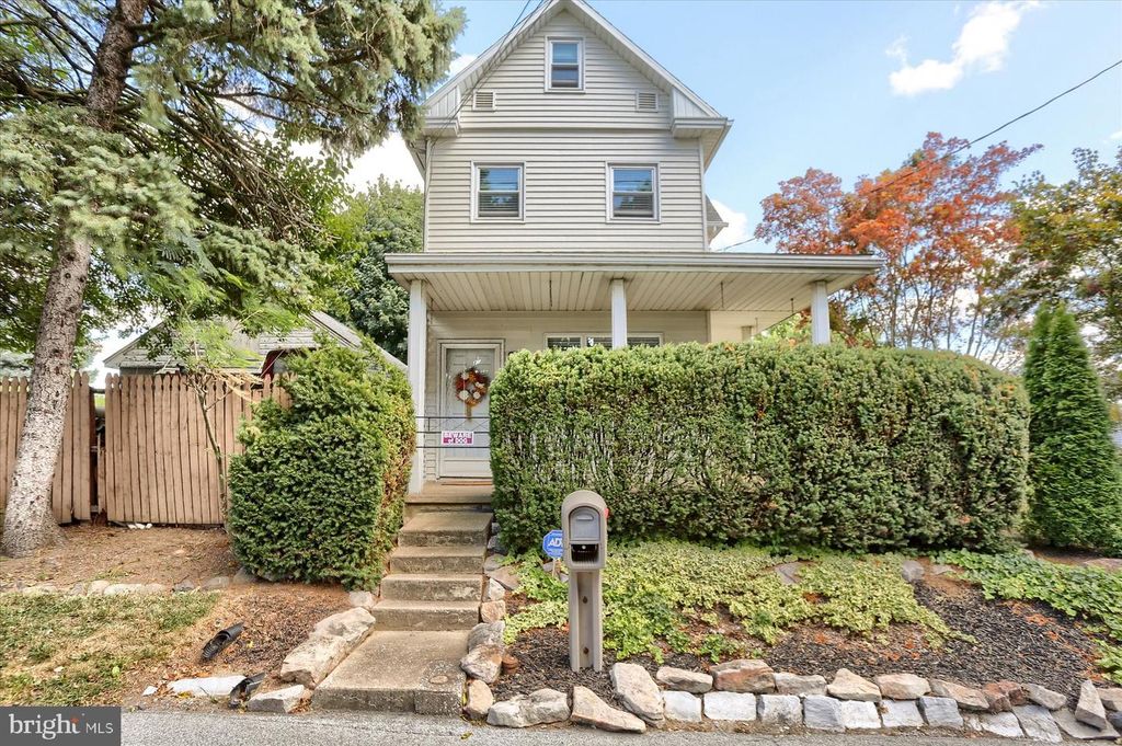 570 CHAMBERS ST, Harrisburg, PA 17113