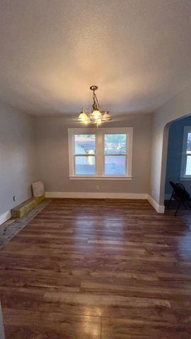 3621 43rd St, Sacramento, CA 95817