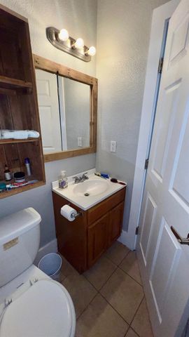 3621 43rd St, Sacramento, CA 95817