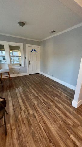 3621 43rd St, Sacramento, CA 95817