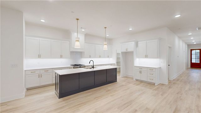 2329 S 31st Street, Rogers, AR 72758