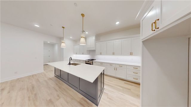 2329 S 31st Street, Rogers, AR 72758