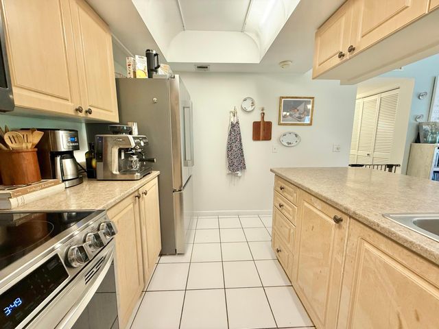 179 Waterside Drive 179, Hypoluxo, FL 33462