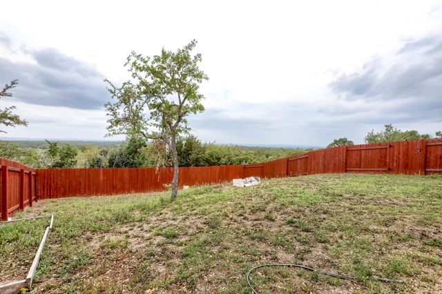 20111 Travis DR B, Lago Vista, TX 78645