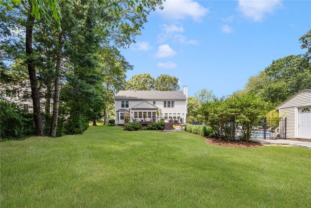 64 Fieldstone Lane, North Kingstown, RI 02874