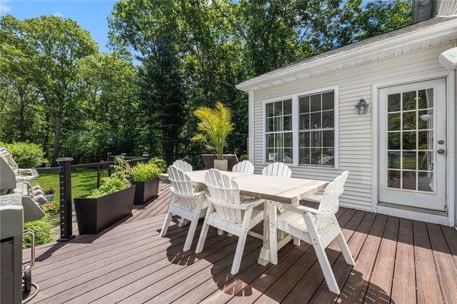 64 Fieldstone Lane, North Kingstown, RI 02874
