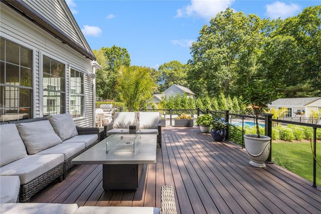 64 Fieldstone Lane, North Kingstown, RI 02874