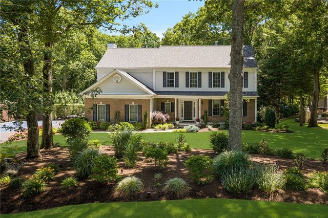 64 Fieldstone Lane, North Kingstown, RI 02874