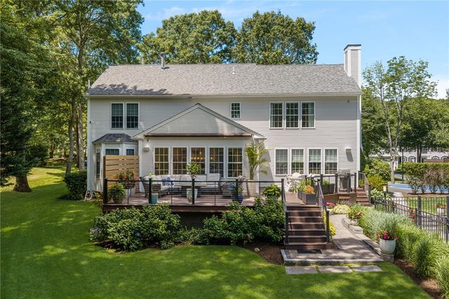 64 Fieldstone Lane, North Kingstown, RI 02874