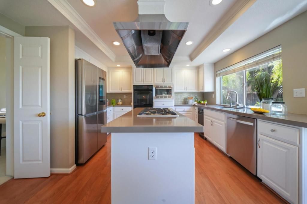 Image 5 of property listing at 5247 Ligurian Court, San Jose, CA 95138