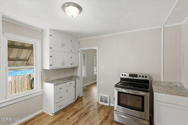 113 E Hudson Street, Toledo, OH 43608