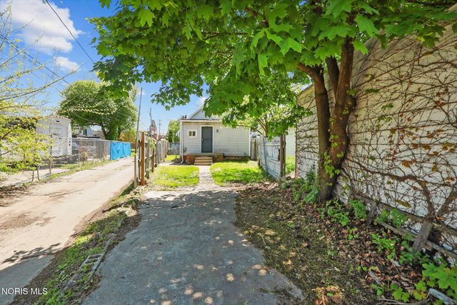 113 E Hudson Street, Toledo, OH 43608