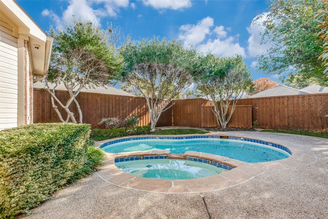 4004 Winter Park Lane, Addison, TX 75001