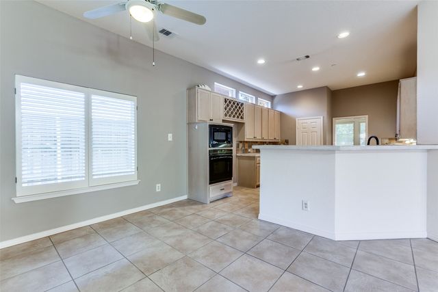 4004 Winter Park Lane, Addison, TX 75001