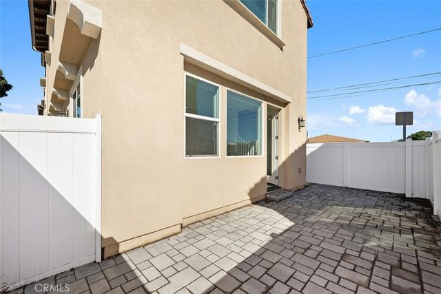 1654 W Plaza Del Amo, Torrance, CA 90501