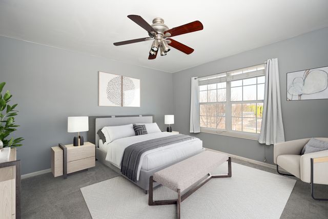 318 S Prospect Avenue, Bartlett, IL 60103