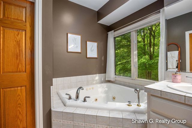 8837 56th Avenue, Hudsonville, MI 49426