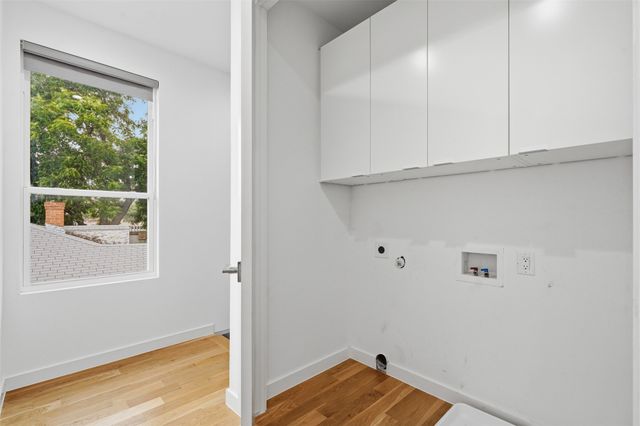 2724 Hondo, Dallas, TX 75219