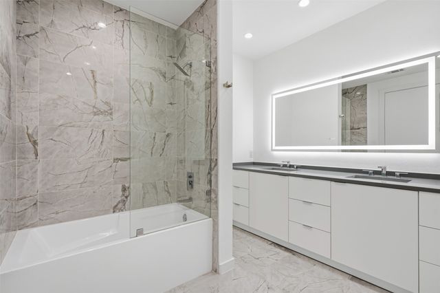 2724 Hondo, Dallas, TX 75219