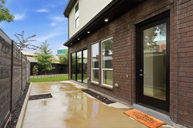 2724 Hondo, Dallas, TX 75219