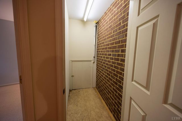 2246 Country Club, Appomattox, VA 24522