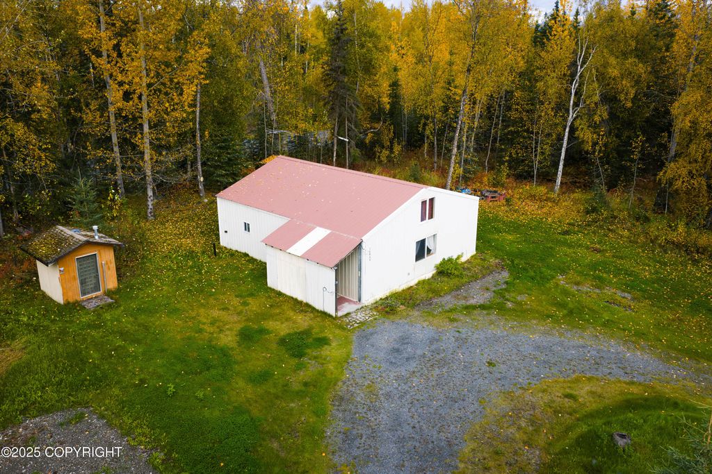 35160 Cherokee Lane, Sterling, AK 99672