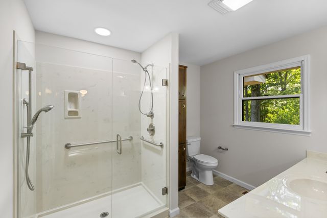3270 Lake Kathy Road, Tunnel Hill, GA 30755