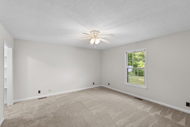 3270 Lake Kathy Road, Tunnel Hill, GA 30755