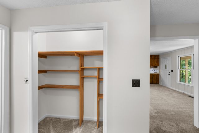 3270 Lake Kathy Road, Tunnel Hill, GA 30755