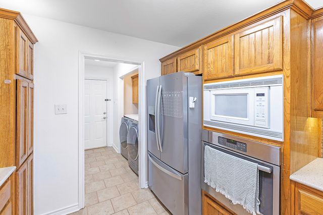 116 Creekview Circle, Maypearl, TX 76064