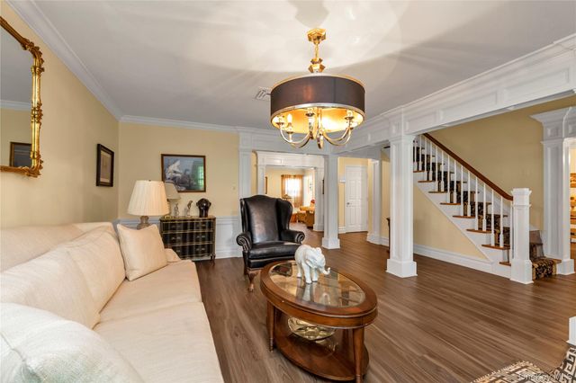 2 Sandpiper Lane, Northport, NY 11768