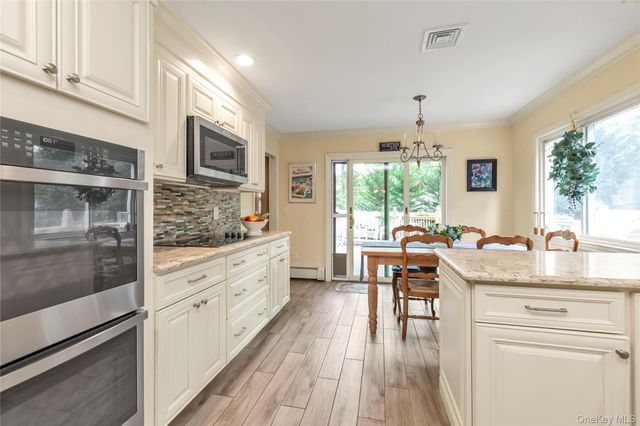2 Sandpiper Lane, Northport, NY 11768