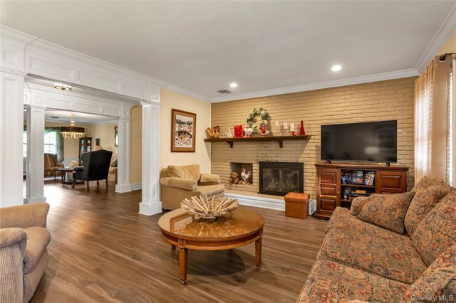 2 Sandpiper Lane, Northport, NY 11768